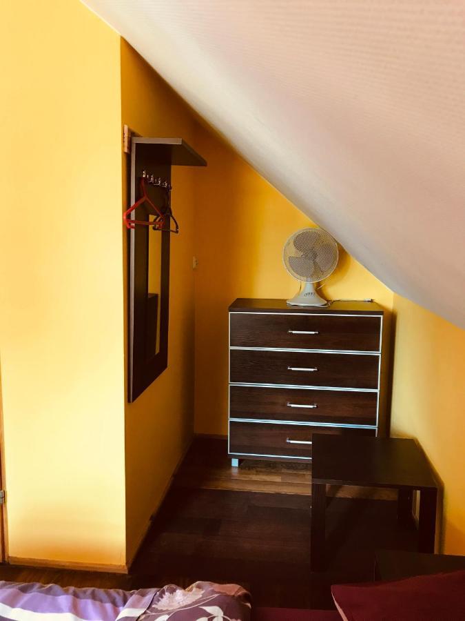 Pokoje Pod Debami Kazimierz Dolny Exteriör bild